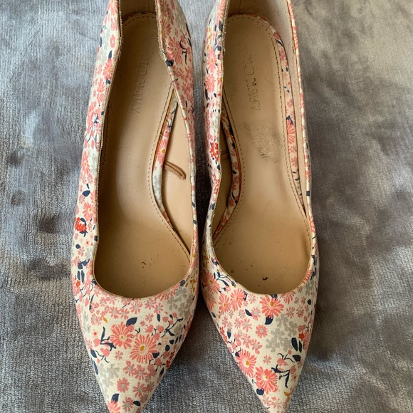 Floral heels - Picture 2 of 2